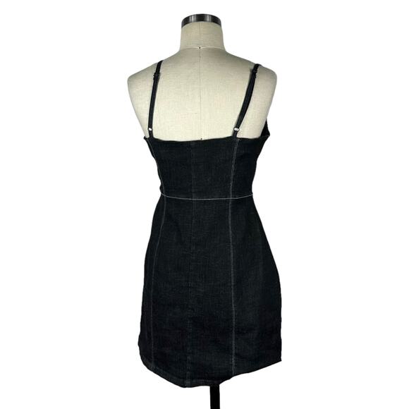 URBAN OUTFITTERS Black Chambray Mini Dress Denim Rinse Medium NWT - Picture 5 of 7